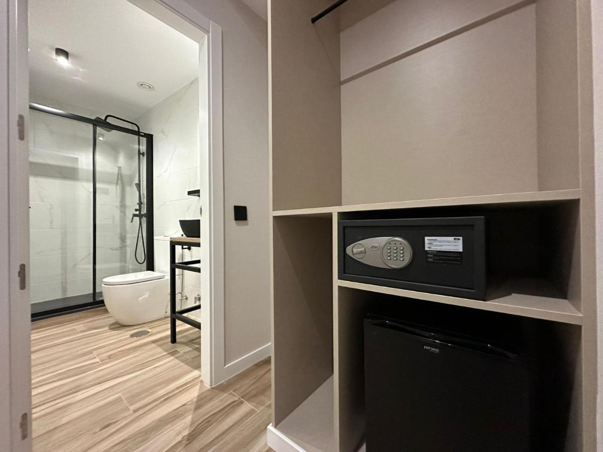 Cc Opera Suites Madryt Zewnętrze zdjęcie