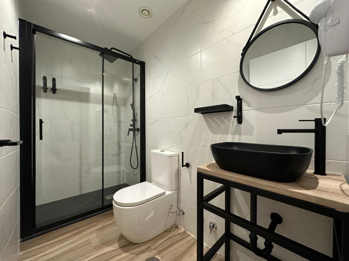 Cc Opera Suites Madryt Zewnętrze zdjęcie