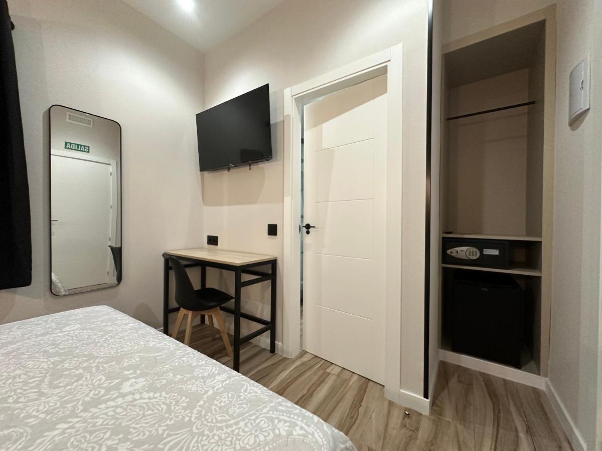Cc Opera Suites Madryt Zewnętrze zdjęcie