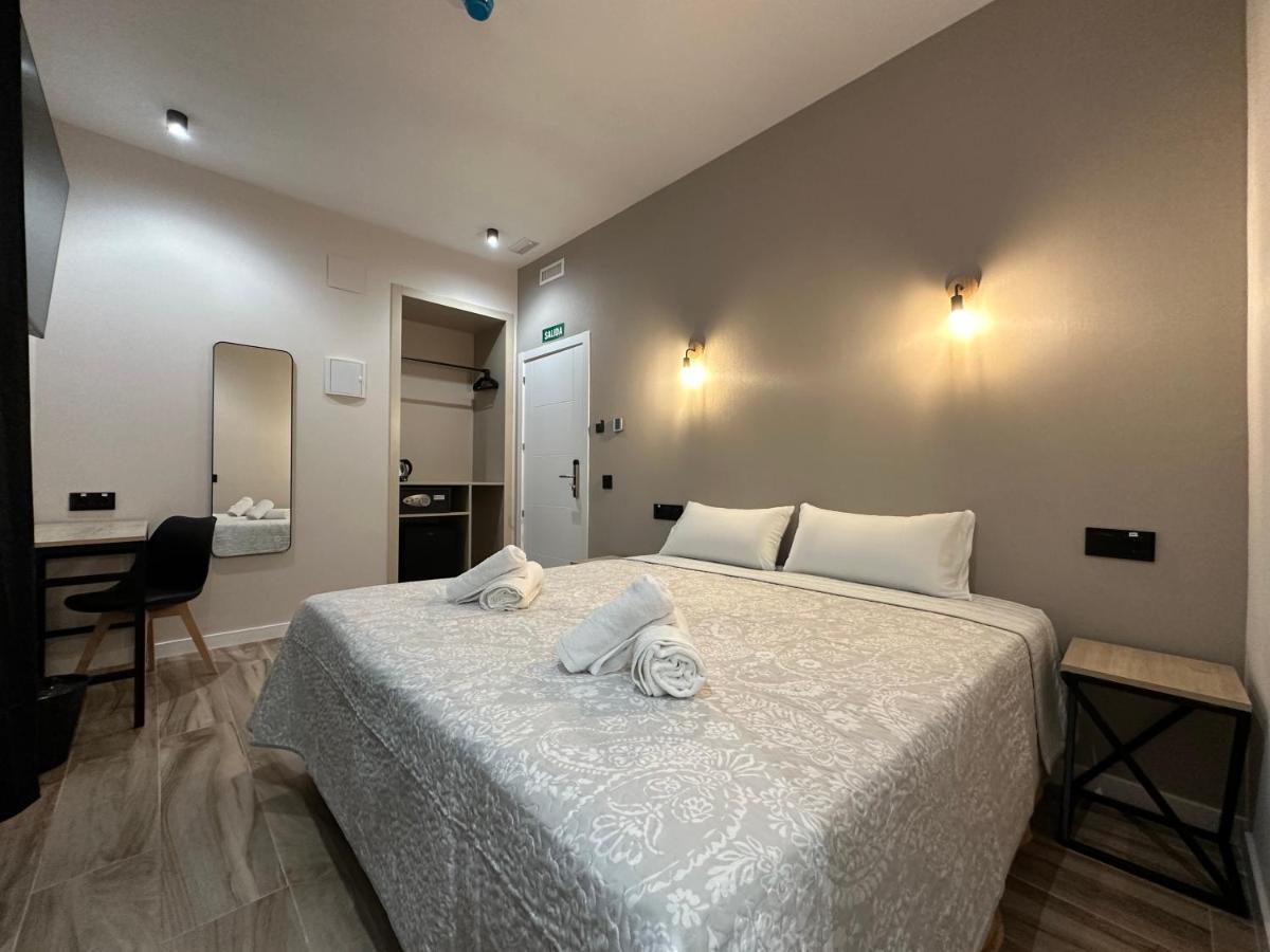 Cc Opera Suites Madryt Zewnętrze zdjęcie