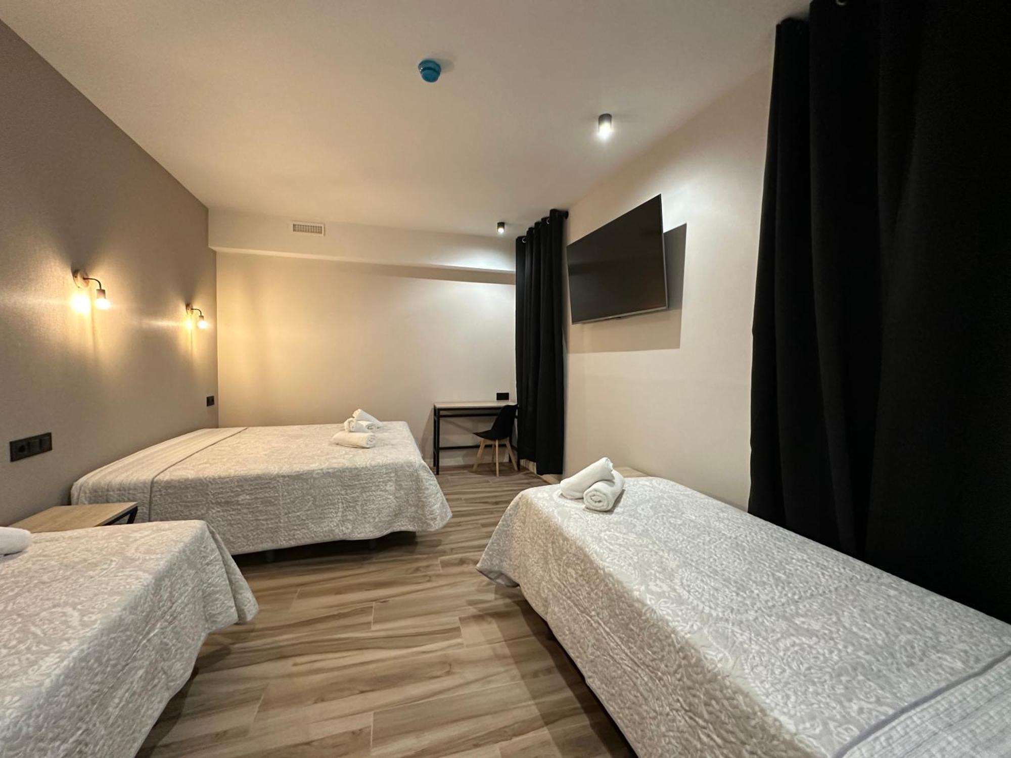 Cc Opera Suites Madryt Zewnętrze zdjęcie
