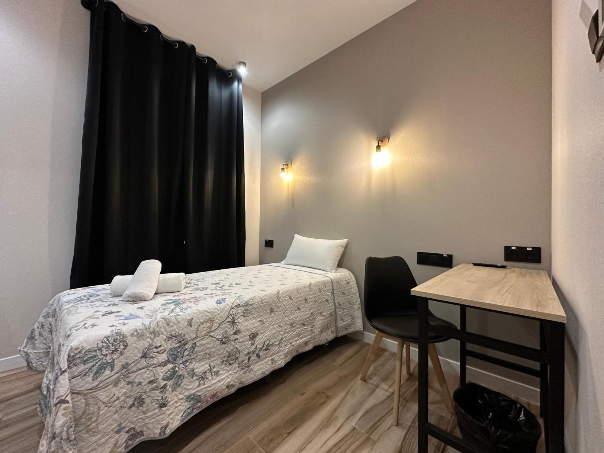 Cc Opera Suites Madryt Zewnętrze zdjęcie