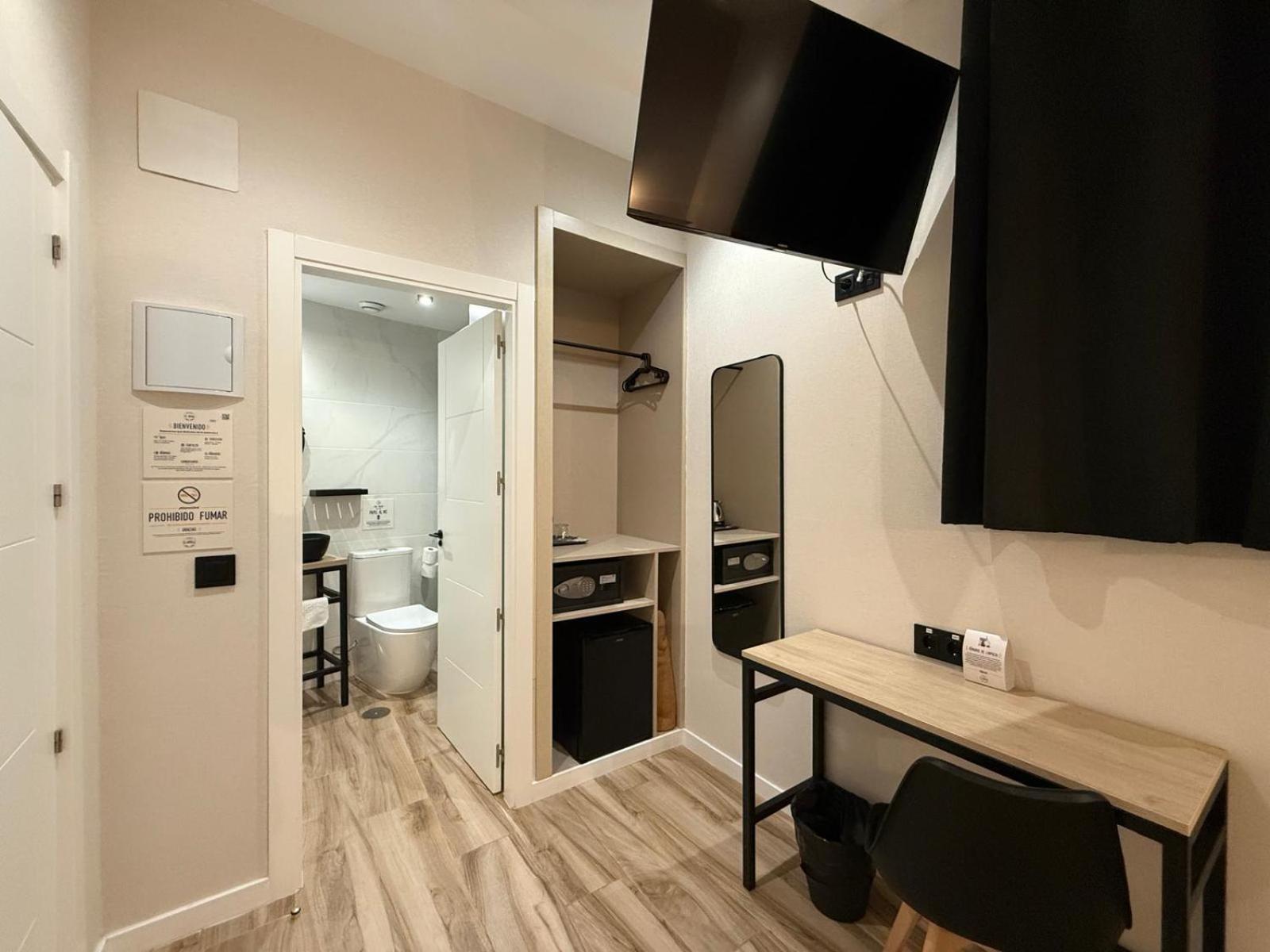 Cc Opera Suites Madryt Zewnętrze zdjęcie