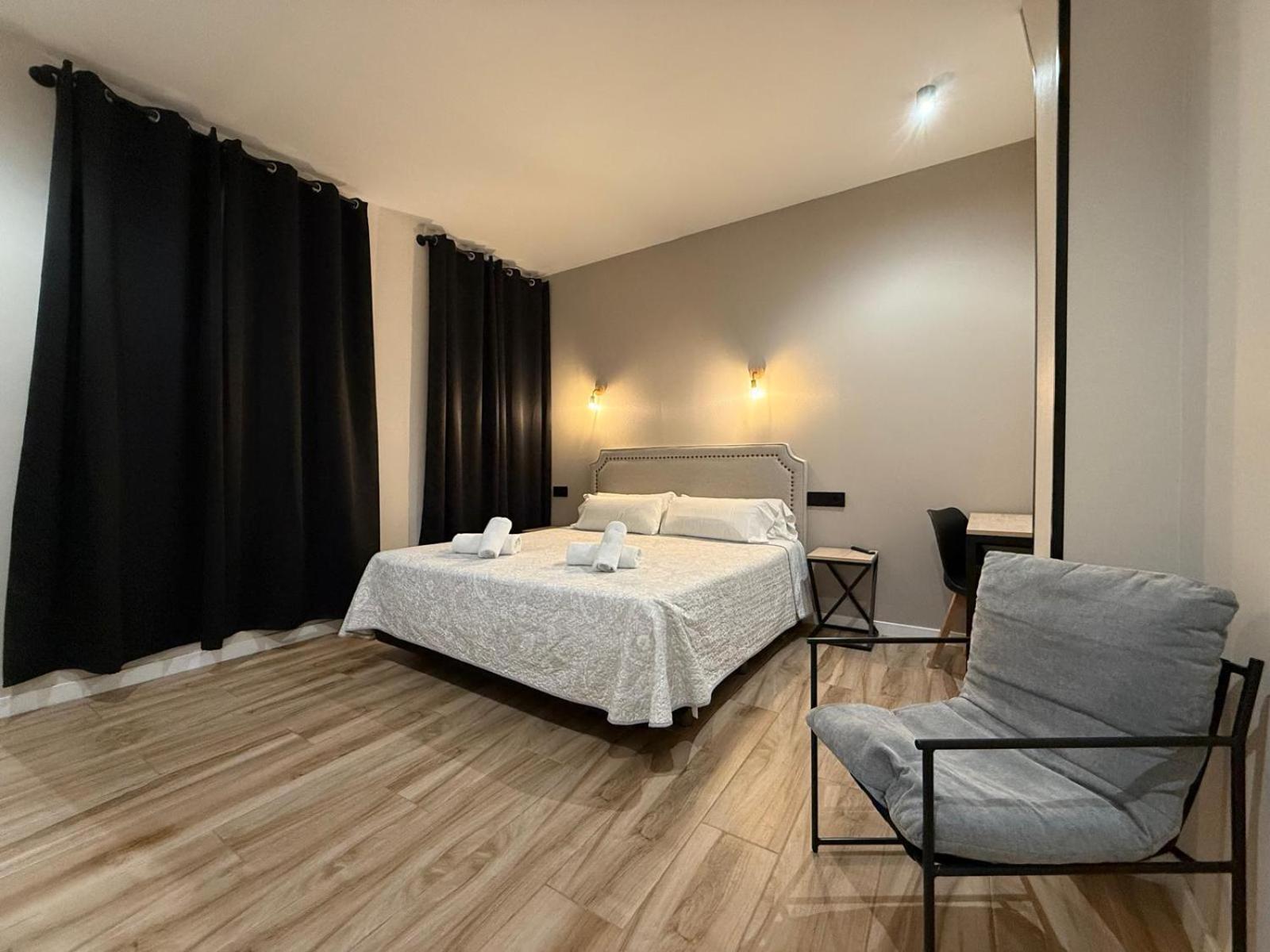 Cc Opera Suites Madryt Zewnętrze zdjęcie